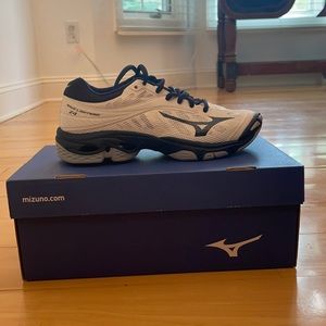 Women’s Volleyball Shoes